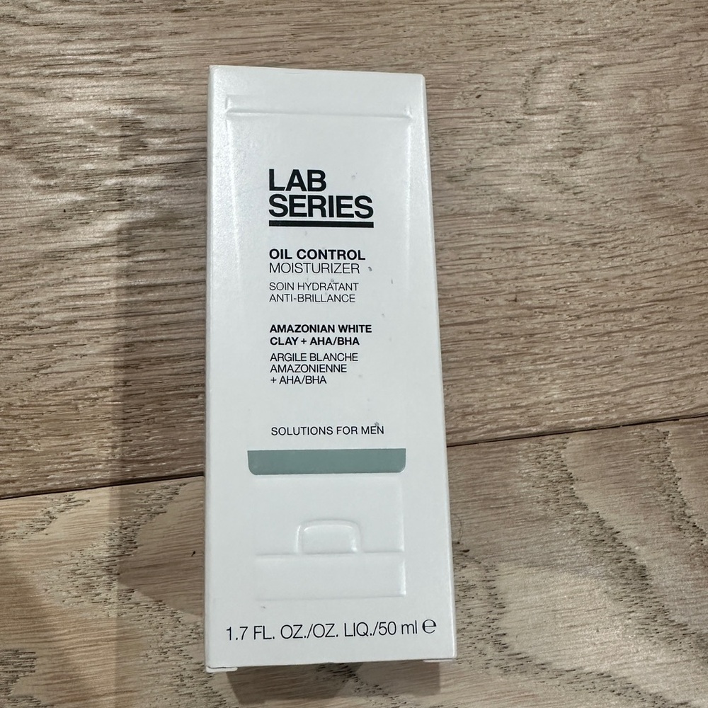 Lab Series Oil Control Moisturizer - White